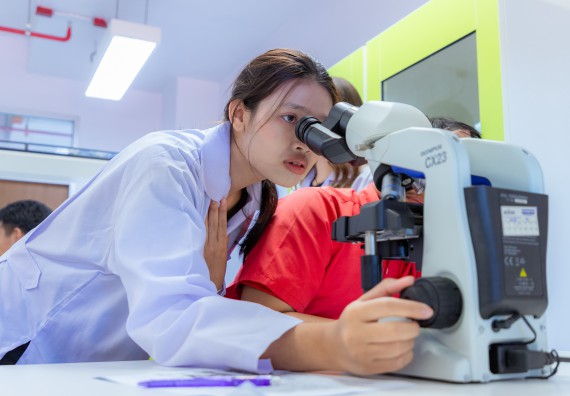 ภาพกิจกรรม  คณะวิทยาศาสตร์และเทคโนโลยี มหาวิทยาลัยราชภัฏกำแพงเพชร จัดกิจกรรมค่ายวิทยาศาสตร์สร้างสรรค์ ปั้นฝันเยาวชน ปีการศึกษา 2568