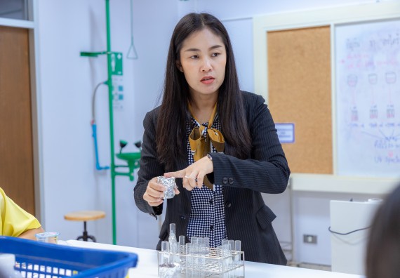 ภาพกิจกรรม  คณะวิทยาศาสตร์และเทคโนโลยี มหาวิทยาลัยราชภัฏกำแพงเพชร จัดกิจกรรมค่ายวิทยาศาสตร์สร้างสรรค์ ปั้นฝันเยาวชน ปีการศึกษา 2568