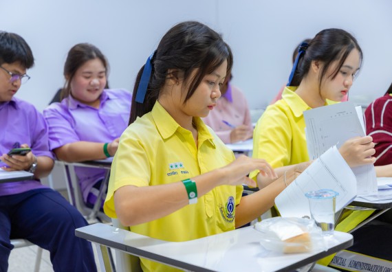 ภาพกิจกรรม  คณะวิทยาศาสตร์และเทคโนโลยี มหาวิทยาลัยราชภัฏกำแพงเพชร จัดกิจกรรมค่ายวิทยาศาสตร์สร้างสรรค์ ปั้นฝันเยาวชน ปีการศึกษา 2568