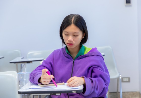 ภาพกิจกรรม  คณะวิทยาศาสตร์และเทคโนโลยี มหาวิทยาลัยราชภัฏกำแพงเพชร จัดกิจกรรมค่ายวิทยาศาสตร์สร้างสรรค์ ปั้นฝันเยาวชน ปีการศึกษา 2568