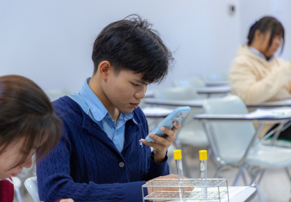 ภาพกิจกรรม  คณะวิทยาศาสตร์และเทคโนโลยี มหาวิทยาลัยราชภัฏกำแพงเพชร จัดกิจกรรมค่ายวิทยาศาสตร์สร้างสรรค์ ปั้นฝันเยาวชน ปีการศึกษา 2568