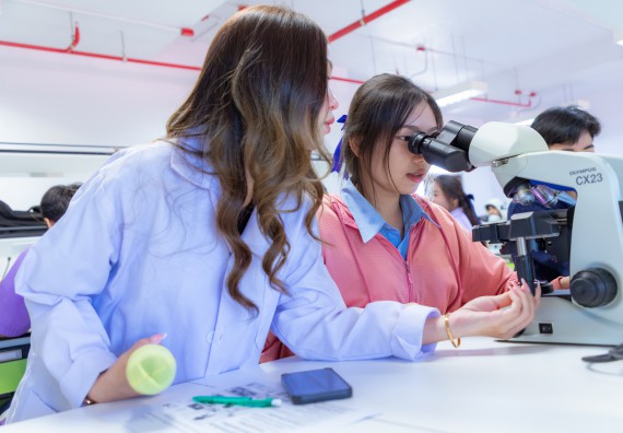 ภาพกิจกรรม  คณะวิทยาศาสตร์และเทคโนโลยี มหาวิทยาลัยราชภัฏกำแพงเพชร จัดกิจกรรมค่ายวิทยาศาสตร์สร้างสรรค์ ปั้นฝันเยาวชน ปีการศึกษา 2568