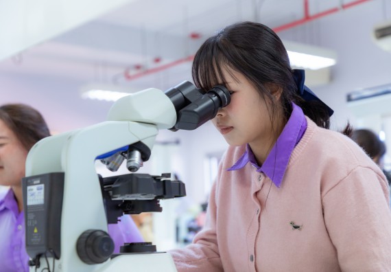 ภาพกิจกรรม  คณะวิทยาศาสตร์และเทคโนโลยี มหาวิทยาลัยราชภัฏกำแพงเพชร จัดกิจกรรมค่ายวิทยาศาสตร์สร้างสรรค์ ปั้นฝันเยาวชน ปีการศึกษา 2568