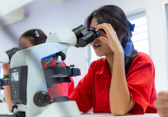 ภาพกิจกรรม  คณะวิทยาศาสตร์และเทคโนโลยี มหาวิทยาลัยราชภัฏกำแพงเพชร จัดกิจกรรมค่ายวิทยาศาสตร์สร้างสรรค์ ปั้นฝันเยาวชน ปีการศึกษา 2568