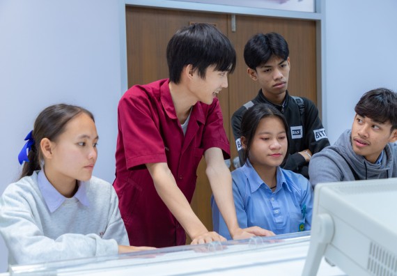 ภาพกิจกรรม  คณะวิทยาศาสตร์และเทคโนโลยี มหาวิทยาลัยราชภัฏกำแพงเพชร จัดกิจกรรมค่ายวิทยาศาสตร์สร้างสรรค์ ปั้นฝันเยาวชน ปีการศึกษา 2568