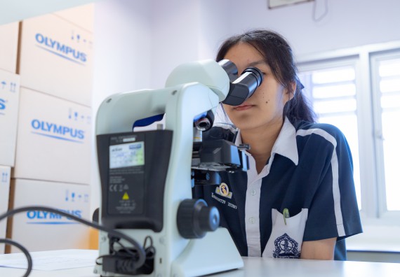 ภาพกิจกรรม  คณะวิทยาศาสตร์และเทคโนโลยี มหาวิทยาลัยราชภัฏกำแพงเพชร จัดกิจกรรมค่ายวิทยาศาสตร์สร้างสรรค์ ปั้นฝันเยาวชน ปีการศึกษา 2568