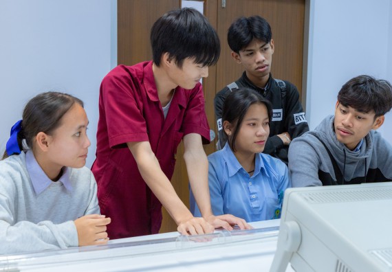 ภาพกิจกรรม  คณะวิทยาศาสตร์และเทคโนโลยี มหาวิทยาลัยราชภัฏกำแพงเพชร จัดกิจกรรมค่ายวิทยาศาสตร์สร้างสรรค์ ปั้นฝันเยาวชน ปีการศึกษา 2568