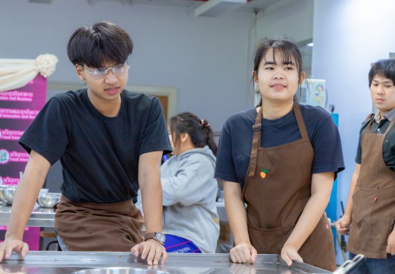 ภาพกิจกรรม  คณะวิทยาศาสตร์และเทคโนโลยี มหาวิทยาลัยราชภัฏกำแพงเพชร จัดกิจกรรมค่ายวิทยาศาสตร์สร้างสรรค์ ปั้นฝันเยาวชน ปีการศึกษา 2568