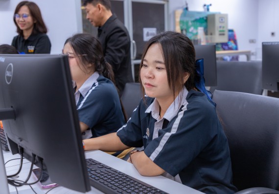 ภาพกิจกรรม  คณะวิทยาศาสตร์และเทคโนโลยี มหาวิทยาลัยราชภัฏกำแพงเพชร จัดกิจกรรมค่ายวิทยาศาสตร์สร้างสรรค์ ปั้นฝันเยาวชน ปีการศึกษา 2568