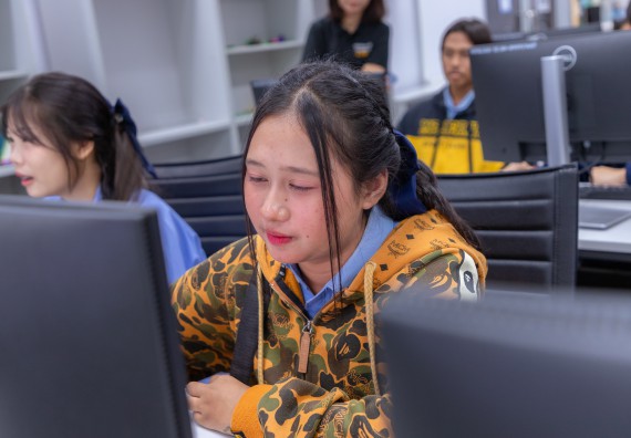 ภาพกิจกรรม  คณะวิทยาศาสตร์และเทคโนโลยี มหาวิทยาลัยราชภัฏกำแพงเพชร จัดกิจกรรมค่ายวิทยาศาสตร์สร้างสรรค์ ปั้นฝันเยาวชน ปีการศึกษา 2568