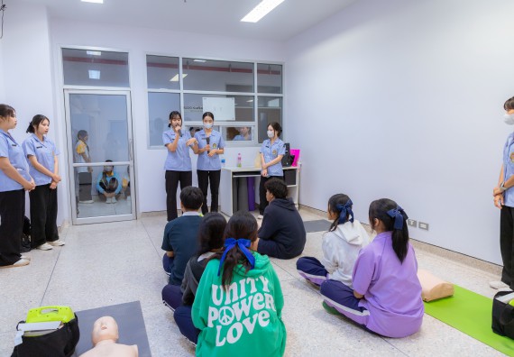 ภาพกิจกรรม  คณะวิทยาศาสตร์และเทคโนโลยี มหาวิทยาลัยราชภัฏกำแพงเพชร จัดกิจกรรมค่ายวิทยาศาสตร์สร้างสรรค์ ปั้นฝันเยาวชน ปีการศึกษา 2568