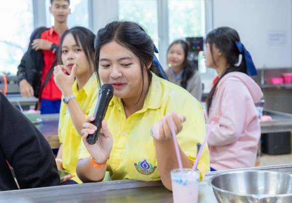 ภาพกิจกรรม  คณะวิทยาศาสตร์และเทคโนโลยี มหาวิทยาลัยราชภัฏกำแพงเพชร จัดกิจกรรมค่ายวิทยาศาสตร์สร้างสรรค์ ปั้นฝันเยาวชน ปีการศึกษา 2568