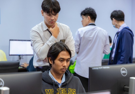 ภาพกิจกรรม  คณะวิทยาศาสตร์และเทคโนโลยี มหาวิทยาลัยราชภัฏกำแพงเพชร จัดกิจกรรมค่ายวิทยาศาสตร์สร้างสรรค์ ปั้นฝันเยาวชน ปีการศึกษา 2568