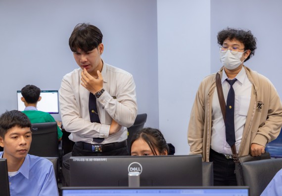 ภาพกิจกรรม  คณะวิทยาศาสตร์และเทคโนโลยี มหาวิทยาลัยราชภัฏกำแพงเพชร จัดกิจกรรมค่ายวิทยาศาสตร์สร้างสรรค์ ปั้นฝันเยาวชน ปีการศึกษา 2568