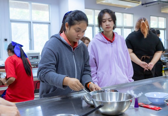 ภาพกิจกรรม  คณะวิทยาศาสตร์และเทคโนโลยี มหาวิทยาลัยราชภัฏกำแพงเพชร จัดกิจกรรมค่ายวิทยาศาสตร์สร้างสรรค์ ปั้นฝันเยาวชน ปีการศึกษา 2568