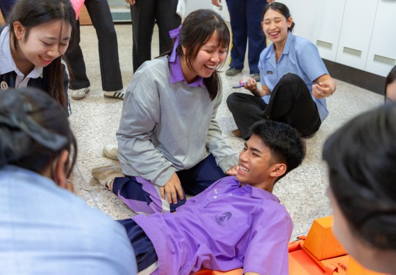 ภาพกิจกรรม  คณะวิทยาศาสตร์และเทคโนโลยี มหาวิทยาลัยราชภัฏกำแพงเพชร จัดกิจกรรมค่ายวิทยาศาสตร์สร้างสรรค์ ปั้นฝันเยาวชน ปีการศึกษา 2568