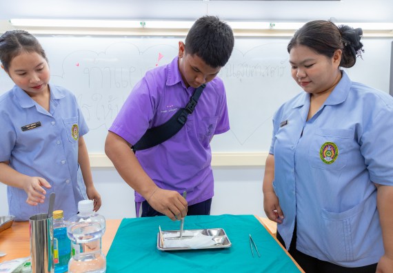 ภาพกิจกรรม  คณะวิทยาศาสตร์และเทคโนโลยี มหาวิทยาลัยราชภัฏกำแพงเพชร จัดกิจกรรมค่ายวิทยาศาสตร์สร้างสรรค์ ปั้นฝันเยาวชน ปีการศึกษา 2568
