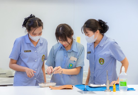 ภาพกิจกรรม  คณะวิทยาศาสตร์และเทคโนโลยี มหาวิทยาลัยราชภัฏกำแพงเพชร จัดกิจกรรมค่ายวิทยาศาสตร์สร้างสรรค์ ปั้นฝันเยาวชน ปีการศึกษา 2568