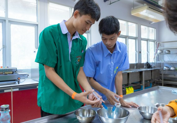 ภาพกิจกรรม  คณะวิทยาศาสตร์และเทคโนโลยี มหาวิทยาลัยราชภัฏกำแพงเพชร จัดกิจกรรมค่ายวิทยาศาสตร์สร้างสรรค์ ปั้นฝันเยาวชน ปีการศึกษา 2568