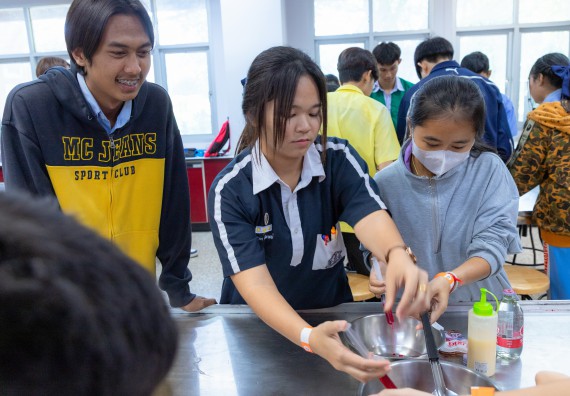 ภาพกิจกรรม  คณะวิทยาศาสตร์และเทคโนโลยี มหาวิทยาลัยราชภัฏกำแพงเพชร จัดกิจกรรมค่ายวิทยาศาสตร์สร้างสรรค์ ปั้นฝันเยาวชน ปีการศึกษา 2568