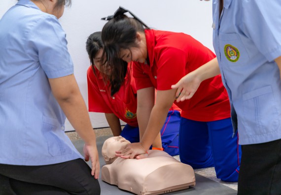 ภาพกิจกรรม  คณะวิทยาศาสตร์และเทคโนโลยี มหาวิทยาลัยราชภัฏกำแพงเพชร จัดกิจกรรมค่ายวิทยาศาสตร์สร้างสรรค์ ปั้นฝันเยาวชน ปีการศึกษา 2568