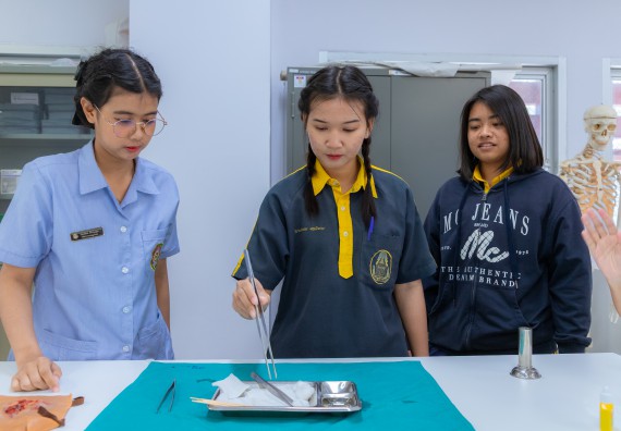 ภาพกิจกรรม  คณะวิทยาศาสตร์และเทคโนโลยี มหาวิทยาลัยราชภัฏกำแพงเพชร จัดกิจกรรมค่ายวิทยาศาสตร์สร้างสรรค์ ปั้นฝันเยาวชน ปีการศึกษา 2568