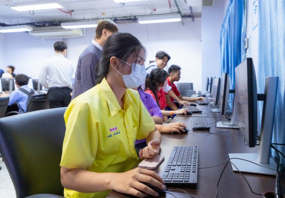 ภาพกิจกรรม  คณะวิทยาศาสตร์และเทคโนโลยี มหาวิทยาลัยราชภัฏกำแพงเพชร จัดกิจกรรมค่ายวิทยาศาสตร์สร้างสรรค์ ปั้นฝันเยาวชน ปีการศึกษา 2568