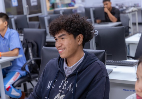 ภาพกิจกรรม  คณะวิทยาศาสตร์และเทคโนโลยี มหาวิทยาลัยราชภัฏกำแพงเพชร จัดกิจกรรมค่ายวิทยาศาสตร์สร้างสรรค์ ปั้นฝันเยาวชน ปีการศึกษา 2568