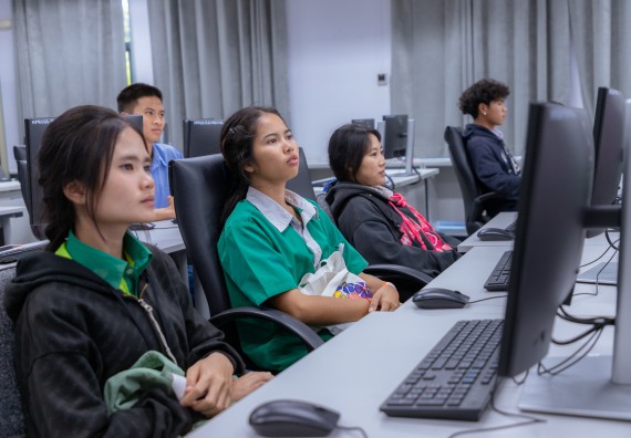 ภาพกิจกรรม  คณะวิทยาศาสตร์และเทคโนโลยี มหาวิทยาลัยราชภัฏกำแพงเพชร จัดกิจกรรมค่ายวิทยาศาสตร์สร้างสรรค์ ปั้นฝันเยาวชน ปีการศึกษา 2568