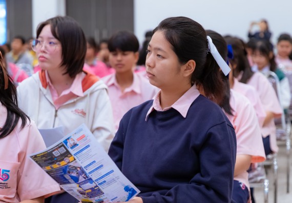 ภาพกิจกรรม  คณะวิทยาศาสตร์และเทคโนโลยี มหาวิทยาลัยราชภัฏกำแพงเพชร จัดกิจกรรมค่ายวิทยาศาสตร์สร้างสรรค์ ปั้นฝันเยาวชน ปีการศึกษา 2568