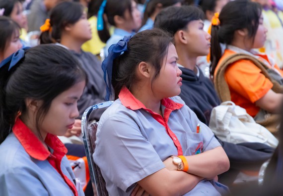 ภาพกิจกรรม  คณะวิทยาศาสตร์และเทคโนโลยี มหาวิทยาลัยราชภัฏกำแพงเพชร จัดกิจกรรมค่ายวิทยาศาสตร์สร้างสรรค์ ปั้นฝันเยาวชน ปีการศึกษา 2568