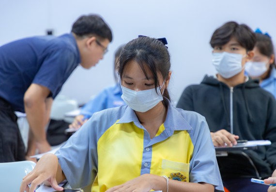 ภาพกิจกรรม  คณะวิทยาศาสตร์และเทคโนโลยี มหาวิทยาลัยราชภัฏกำแพงเพชร จัดกิจกรรมค่ายวิทยาศาสตร์สร้างสรรค์ ปั้นฝันเยาวชน ปีการศึกษา 2568