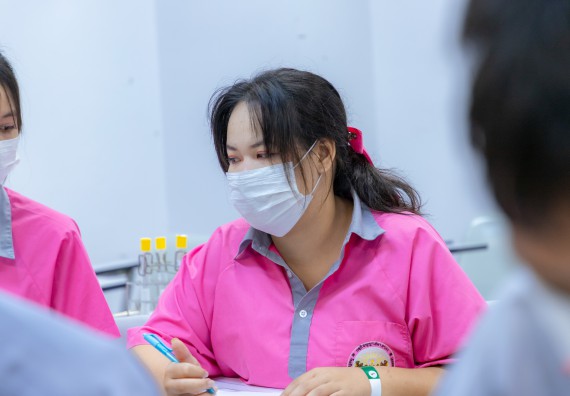 ภาพกิจกรรม  คณะวิทยาศาสตร์และเทคโนโลยี มหาวิทยาลัยราชภัฏกำแพงเพชร จัดกิจกรรมค่ายวิทยาศาสตร์สร้างสรรค์ ปั้นฝันเยาวชน ปีการศึกษา 2568