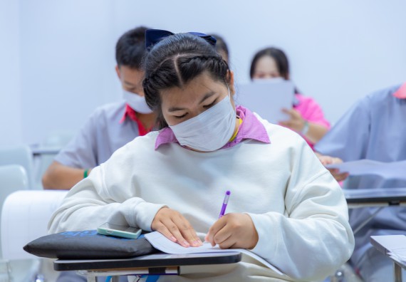 ภาพกิจกรรม  คณะวิทยาศาสตร์และเทคโนโลยี มหาวิทยาลัยราชภัฏกำแพงเพชร จัดกิจกรรมค่ายวิทยาศาสตร์สร้างสรรค์ ปั้นฝันเยาวชน ปีการศึกษา 2568