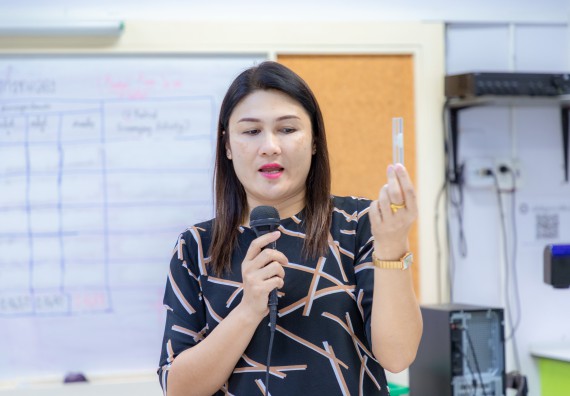 ภาพกิจกรรม  คณะวิทยาศาสตร์และเทคโนโลยี มหาวิทยาลัยราชภัฏกำแพงเพชร จัดกิจกรรมค่ายวิทยาศาสตร์สร้างสรรค์ ปั้นฝันเยาวชน ปีการศึกษา 2568