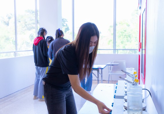 ภาพกิจกรรม  คณะวิทยาศาสตร์และเทคโนโลยี มหาวิทยาลัยราชภัฏกำแพงเพชร จัดกิจกรรมค่ายวิทยาศาสตร์สร้างสรรค์ ปั้นฝันเยาวชน ปีการศึกษา 2568