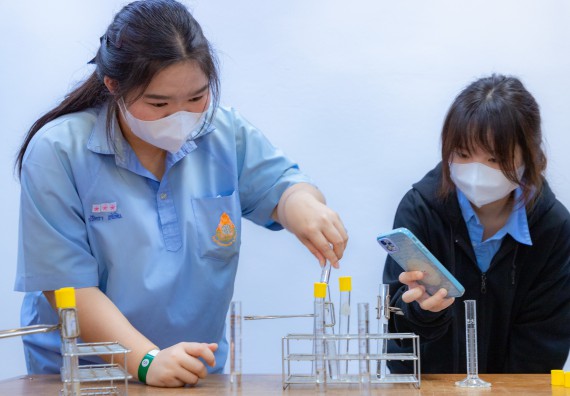 ภาพกิจกรรม  คณะวิทยาศาสตร์และเทคโนโลยี มหาวิทยาลัยราชภัฏกำแพงเพชร จัดกิจกรรมค่ายวิทยาศาสตร์สร้างสรรค์ ปั้นฝันเยาวชน ปีการศึกษา 2568