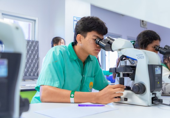 ภาพกิจกรรม  คณะวิทยาศาสตร์และเทคโนโลยี มหาวิทยาลัยราชภัฏกำแพงเพชร จัดกิจกรรมค่ายวิทยาศาสตร์สร้างสรรค์ ปั้นฝันเยาวชน ปีการศึกษา 2568