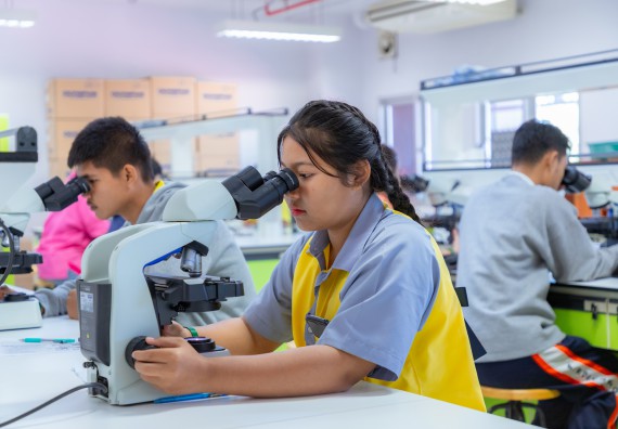 ภาพกิจกรรม  คณะวิทยาศาสตร์และเทคโนโลยี มหาวิทยาลัยราชภัฏกำแพงเพชร จัดกิจกรรมค่ายวิทยาศาสตร์สร้างสรรค์ ปั้นฝันเยาวชน ปีการศึกษา 2568