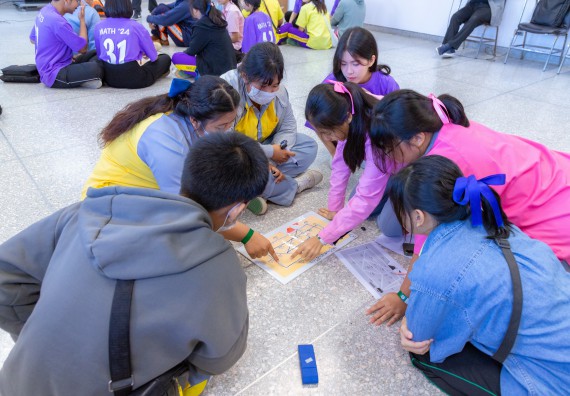 ภาพกิจกรรม  คณะวิทยาศาสตร์และเทคโนโลยี มหาวิทยาลัยราชภัฏกำแพงเพชร จัดกิจกรรมค่ายวิทยาศาสตร์สร้างสรรค์ ปั้นฝันเยาวชน ปีการศึกษา 2568