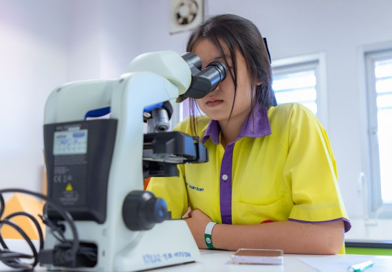 ภาพกิจกรรม  คณะวิทยาศาสตร์และเทคโนโลยี มหาวิทยาลัยราชภัฏกำแพงเพชร จัดกิจกรรมค่ายวิทยาศาสตร์สร้างสรรค์ ปั้นฝันเยาวชน ปีการศึกษา 2568