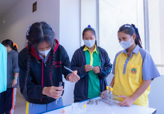 ภาพกิจกรรม  คณะวิทยาศาสตร์และเทคโนโลยี มหาวิทยาลัยราชภัฏกำแพงเพชร จัดกิจกรรมค่ายวิทยาศาสตร์สร้างสรรค์ ปั้นฝันเยาวชน ปีการศึกษา 2568