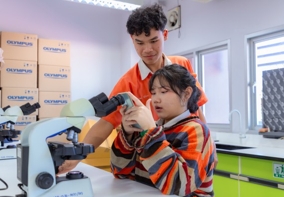 ภาพกิจกรรม  คณะวิทยาศาสตร์และเทคโนโลยี มหาวิทยาลัยราชภัฏกำแพงเพชร จัดกิจกรรมค่ายวิทยาศาสตร์สร้างสรรค์ ปั้นฝันเยาวชน ปีการศึกษา 2568