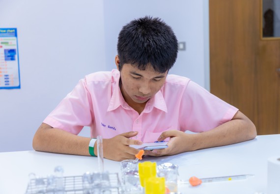 ภาพกิจกรรม  คณะวิทยาศาสตร์และเทคโนโลยี มหาวิทยาลัยราชภัฏกำแพงเพชร จัดกิจกรรมค่ายวิทยาศาสตร์สร้างสรรค์ ปั้นฝันเยาวชน ปีการศึกษา 2568