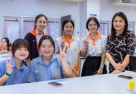 ภาพกิจกรรม  คณะวิทยาศาสตร์และเทคโนโลยี มหาวิทยาลัยราชภัฏกำแพงเพชร จัดกิจกรรมค่ายวิทยาศาสตร์สร้างสรรค์ ปั้นฝันเยาวชน ปีการศึกษา 2568