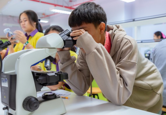 ภาพกิจกรรม  คณะวิทยาศาสตร์และเทคโนโลยี มหาวิทยาลัยราชภัฏกำแพงเพชร จัดกิจกรรมค่ายวิทยาศาสตร์สร้างสรรค์ ปั้นฝันเยาวชน ปีการศึกษา 2568