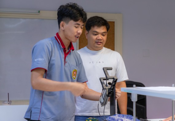 ภาพกิจกรรม  คณะวิทยาศาสตร์และเทคโนโลยี มหาวิทยาลัยราชภัฏกำแพงเพชร จัดกิจกรรมค่ายวิทยาศาสตร์สร้างสรรค์ ปั้นฝันเยาวชน ปีการศึกษา 2568