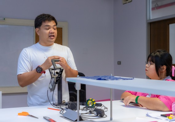 ภาพกิจกรรม  คณะวิทยาศาสตร์และเทคโนโลยี มหาวิทยาลัยราชภัฏกำแพงเพชร จัดกิจกรรมค่ายวิทยาศาสตร์สร้างสรรค์ ปั้นฝันเยาวชน ปีการศึกษา 2568