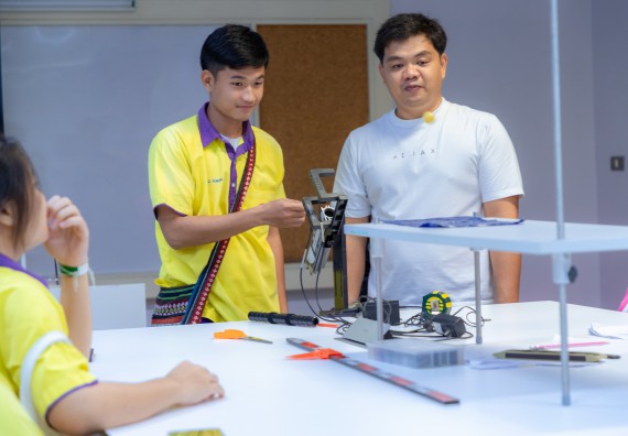 ภาพกิจกรรม  คณะวิทยาศาสตร์และเทคโนโลยี มหาวิทยาลัยราชภัฏกำแพงเพชร จัดกิจกรรมค่ายวิทยาศาสตร์สร้างสรรค์ ปั้นฝันเยาวชน ปีการศึกษา 2568