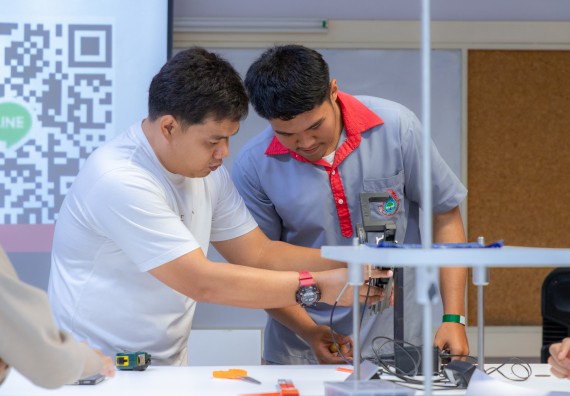 ภาพกิจกรรม  คณะวิทยาศาสตร์และเทคโนโลยี มหาวิทยาลัยราชภัฏกำแพงเพชร จัดกิจกรรมค่ายวิทยาศาสตร์สร้างสรรค์ ปั้นฝันเยาวชน ปีการศึกษา 2568